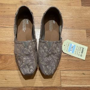 Toms - New With Tags
